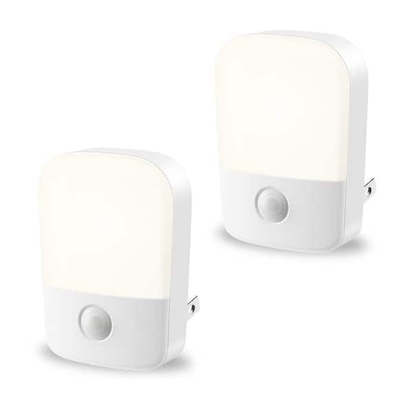 Briignite 1-Watt Night Light with Dusk to Dawn Sensor, Adjustable Brightness (30/60LM), Daylight White Lights (2-Pack)