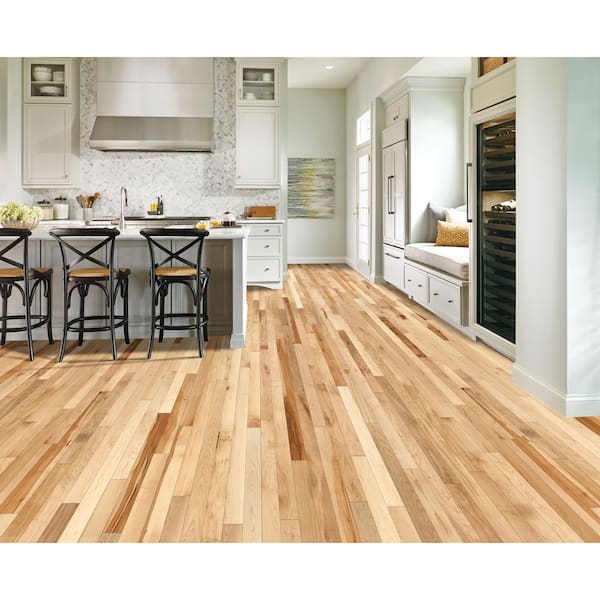 American Originals Country Natural Maple 3/4 in. T x 2-1/4 in. W Smooth Solid Hardwood Flooring (20 sq.ft./ctn)