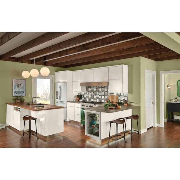 Maris 14 5/8 x 14 5/8 in. Cabinet Door Sample in Dove White High Gloss