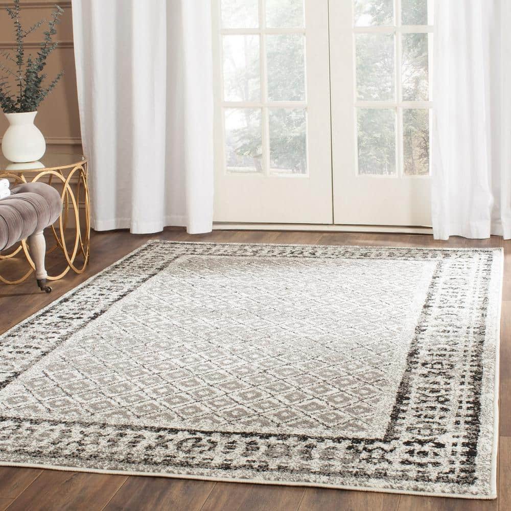 Ivory Soft Diamond Lattice 3'x5' Reversible Synthetic Rug