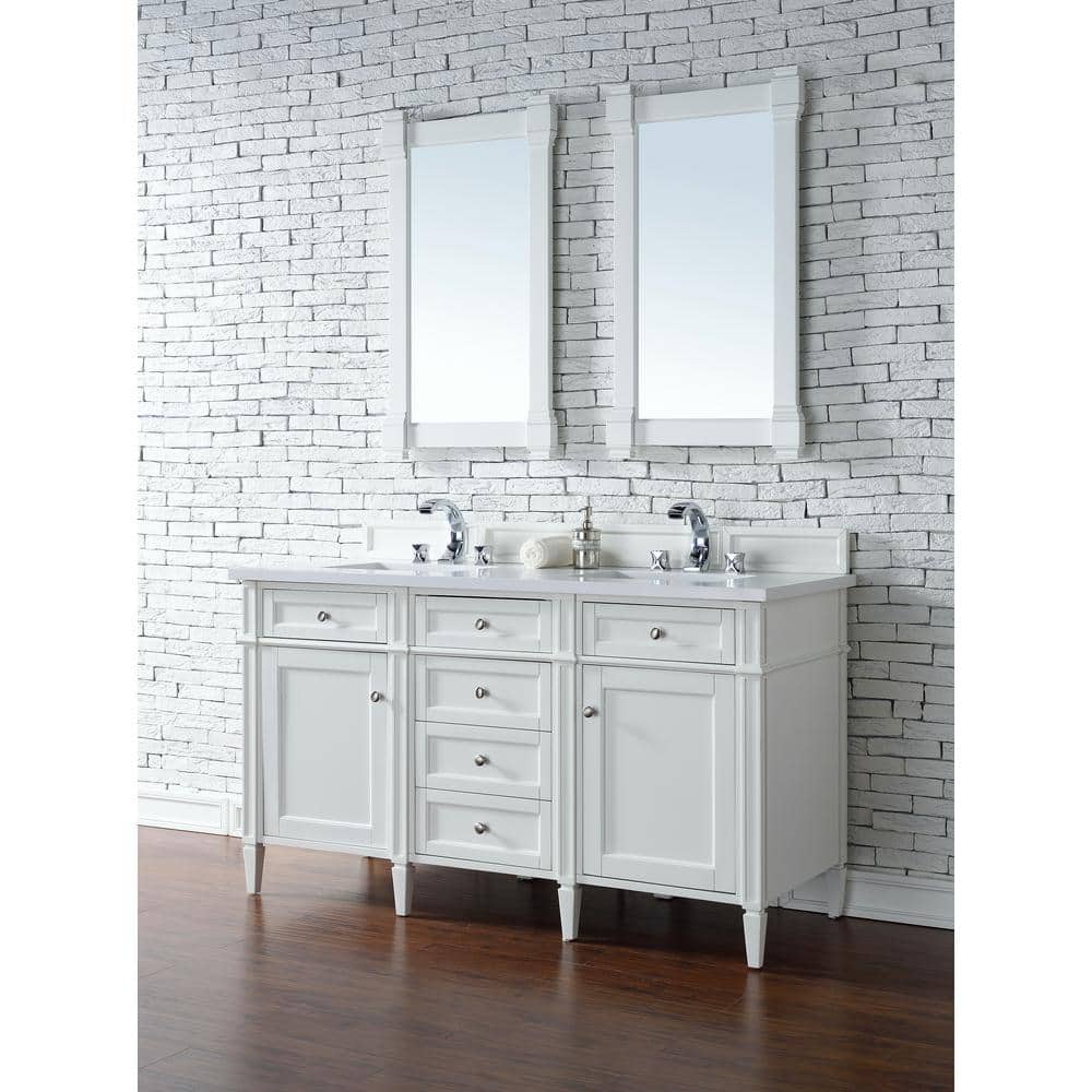 Elegant Antique-Style Rectangular Wood Mirror in Bright White