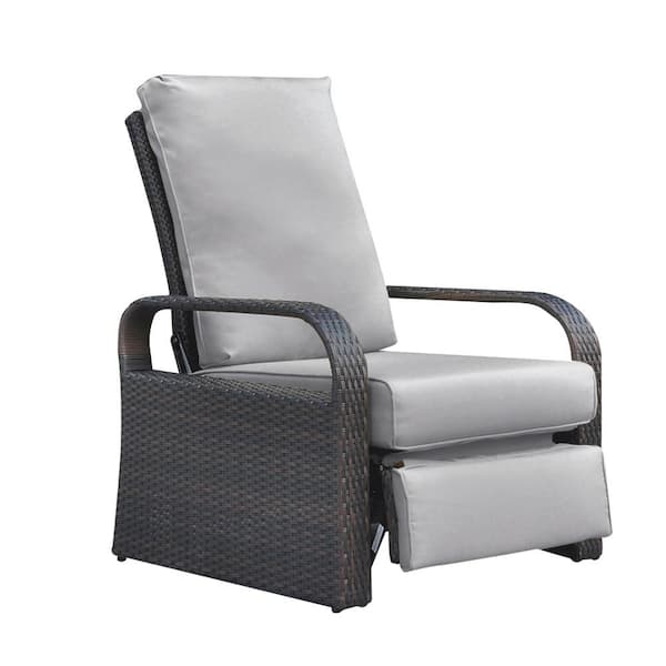 JimsMaison Brown Wicker Outdoor Lounge Chair with Armrests and Cushion in Grey