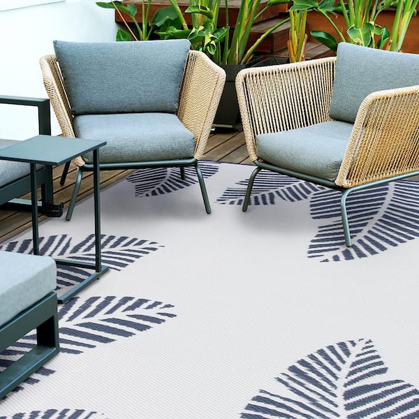 Wanderly Flamingo Indoor/ Outdoor Area Rug by Havenside Home - On Sale -  Bed Bath & Beyond - 27420477