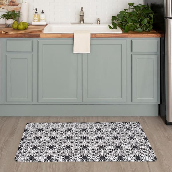 Arabesque Black/Tan 20 in. x 48 in. and 20 in. x 32 in. Polypropylene Set  of 2 Kitchen Mats L490041081SET2 - The Home Depot