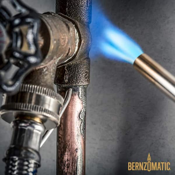 Bernzomatic - Basic Torch Kit with 14.1 oz. Propane Fuel Cylinder and Adjustable Flame