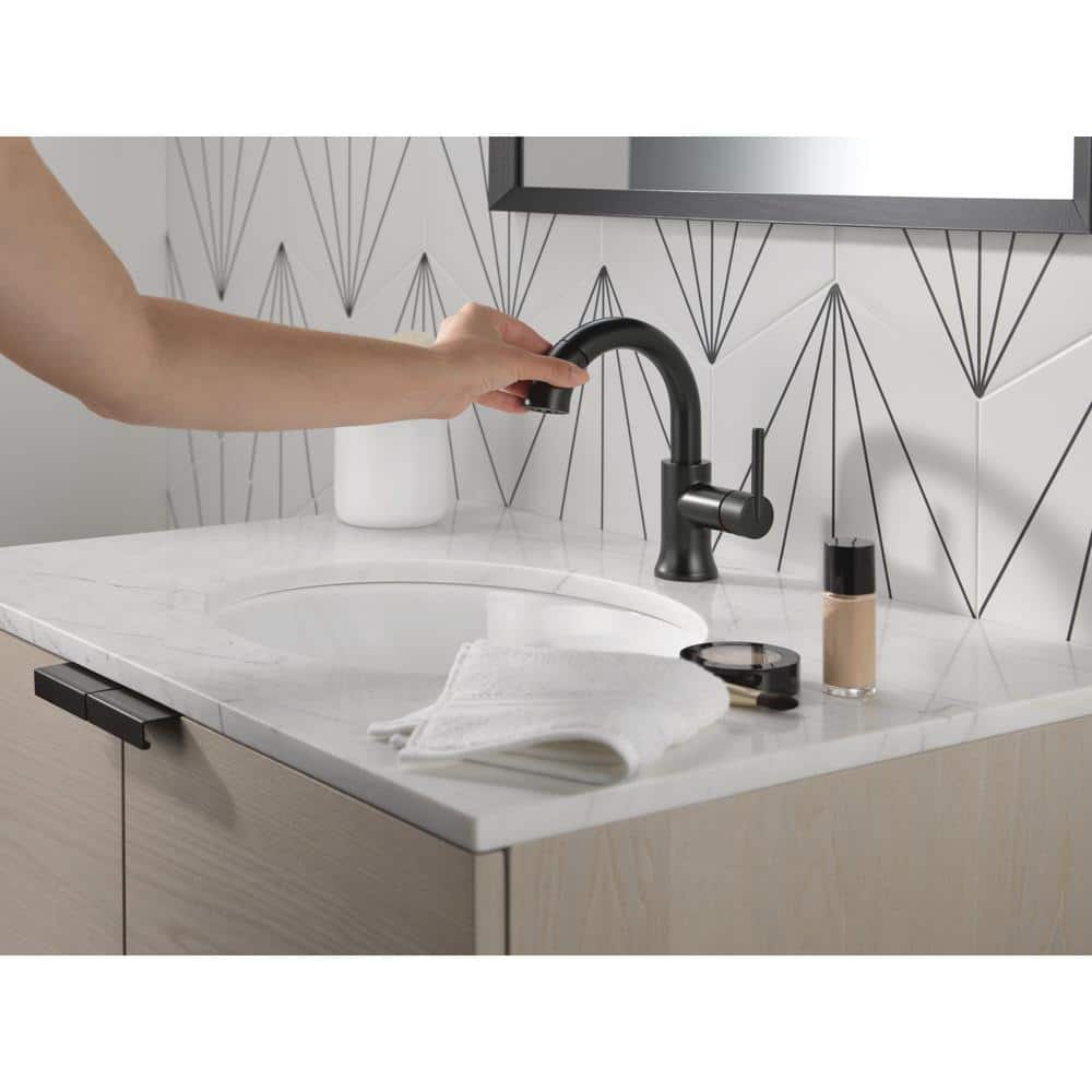 Matte Black Single Handle Pull Down Bathroom Faucet