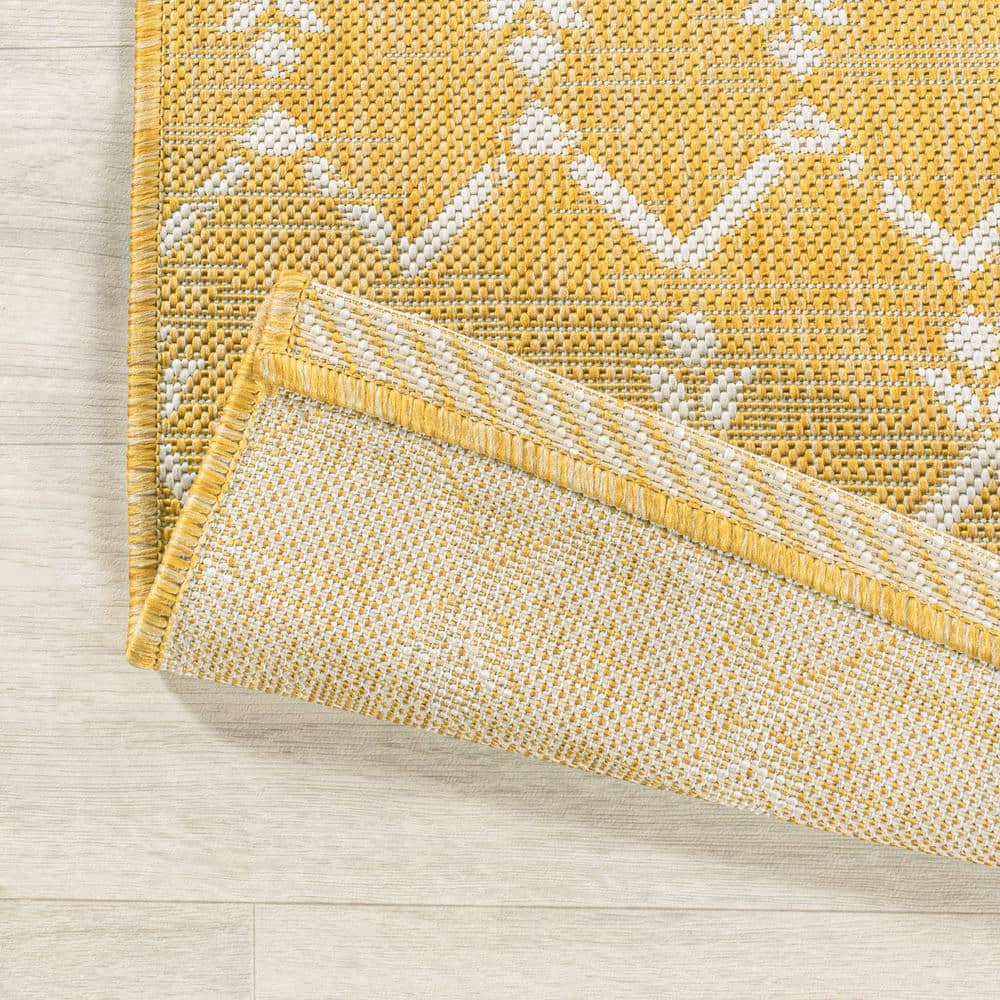 Boho-Chic Moroccan Inspired Yellow/Cream Geometric Indoor/Outdoor Rug