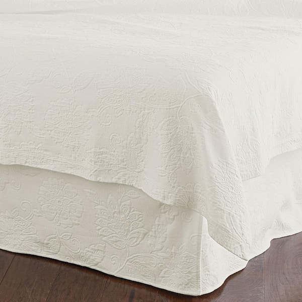 The Company Store Putnam Matelasse 14 in. Ivory Cotton Queen Bed Skirt