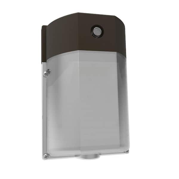 Mydepot 15-Watt Equivalent Integrated LED Bronze Dusk to Dawn Wall Pack Light, 3000K (1-Pack)
