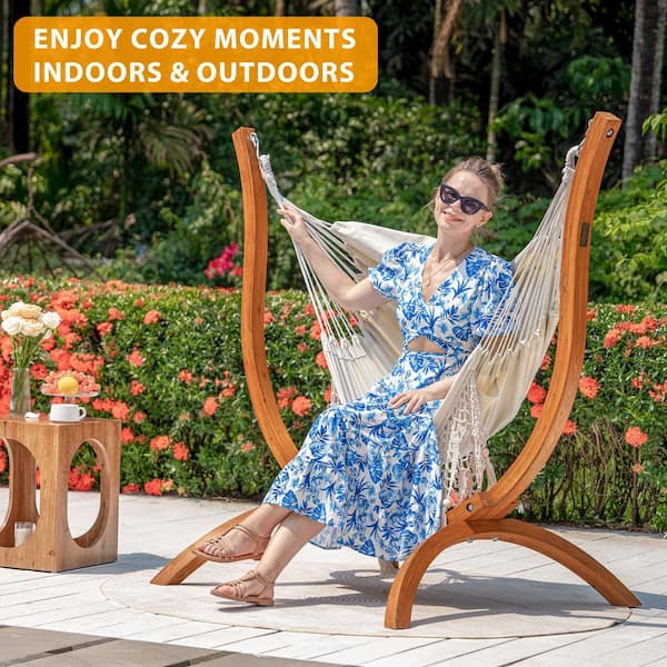 AURA OUTDOOR 60 in. Pine Hardwood Curved Frame Swing Chair Hammock