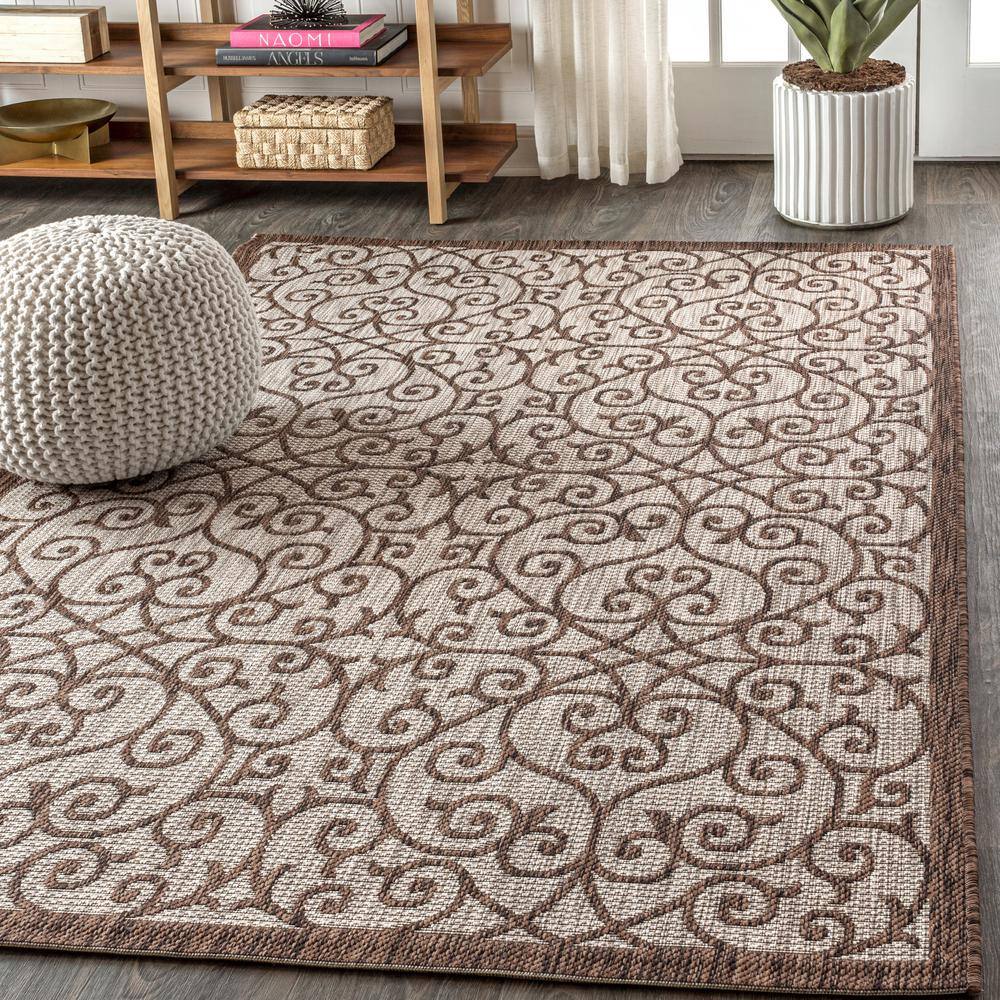Taupe & Espresso Vintage Filigree Synthetic 5x8 Outdoor Rug