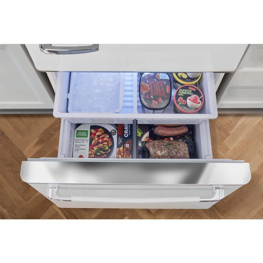 Marshmallow White 30" Retro Bottom Freezer Refrigerator with Ice Maker