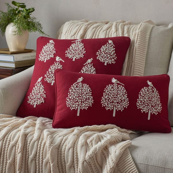 Legends Luxury Holiday Deer Ivory 20 in. L x 21 in. W Throw Pillow Cover