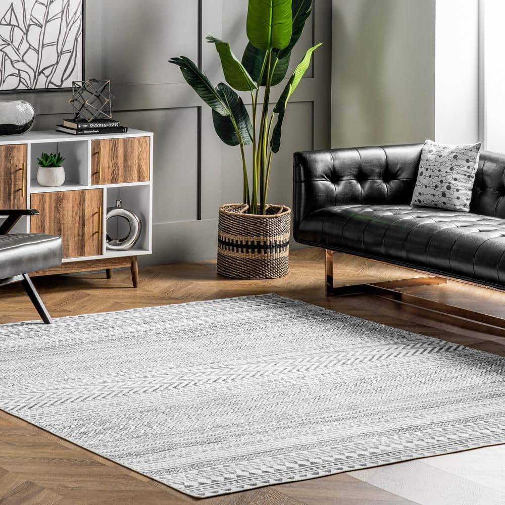 Eco-Friendly Geometric Gray Synthetic 5' x 8' Area Rug
