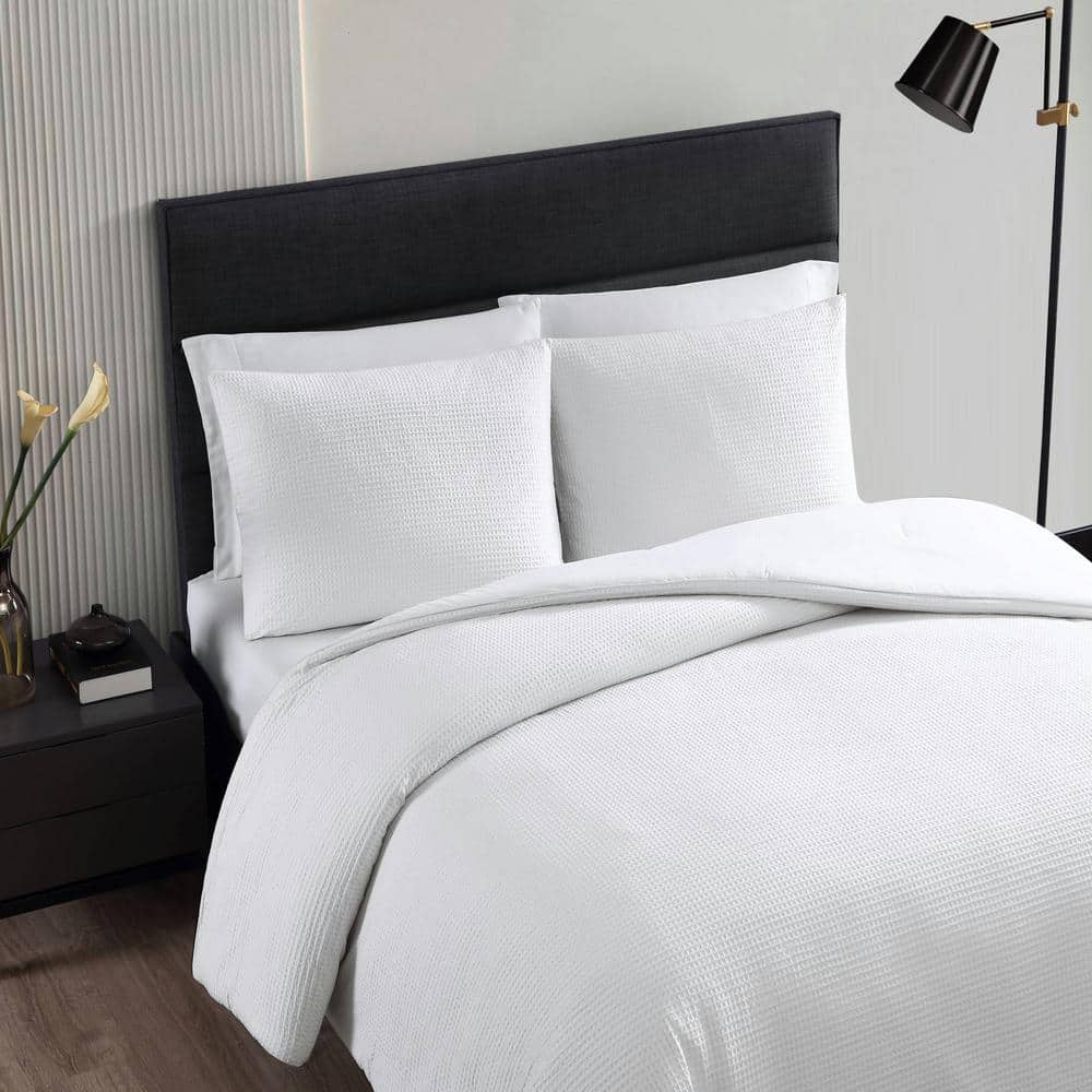 VERA WANG Waffle Pique 3-Piece White Solid Cotton King Comforter Set - 3