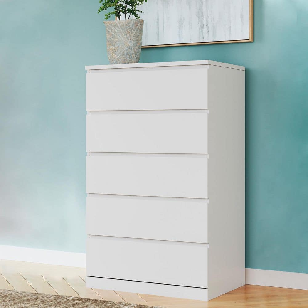 Onita White 5 Drawer 31.25 in. Chest of Drawers