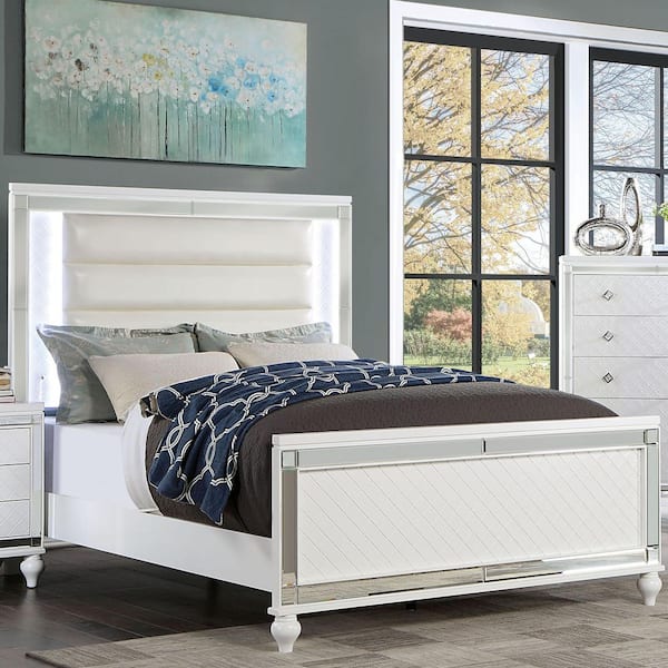 Furniture of America Seboya White Queen Panel Bed with LED Light