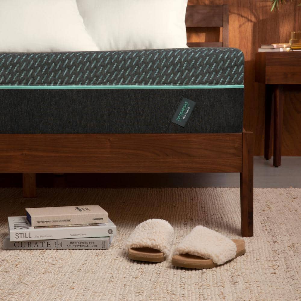 Twin XL Gray Hybrid Gel Memory Foam Mattress with Removable Cover