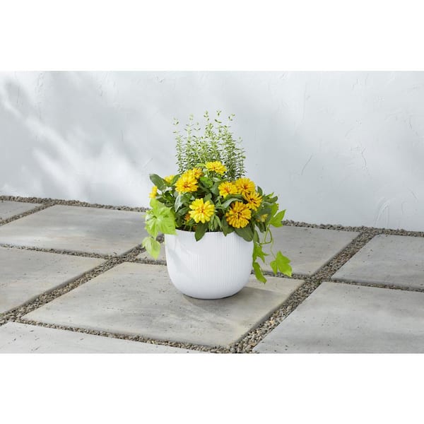 10 in. Amaliya Medium Textured White Plastic Planter (10 in. D x 8.1 in. H)