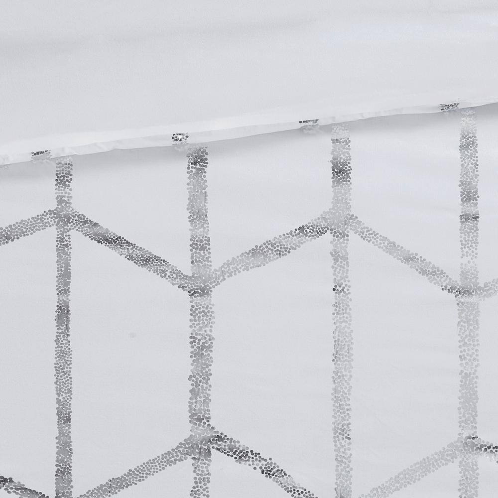 King White and Silver Microfiber Geometric Bedspread Set