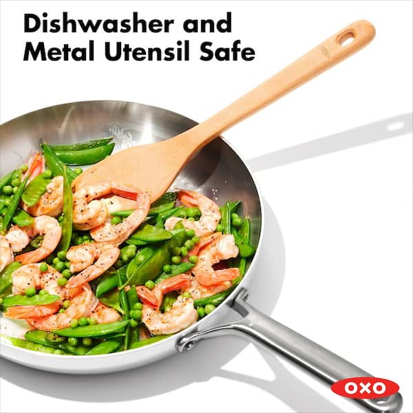https://images.thdstatic.com/productImages/99f5c5b4-0682-4025-8cd6-c5dfafadd353/svn/stainless-steel-oxo-skillets-cc005888-001-31_600.jpg