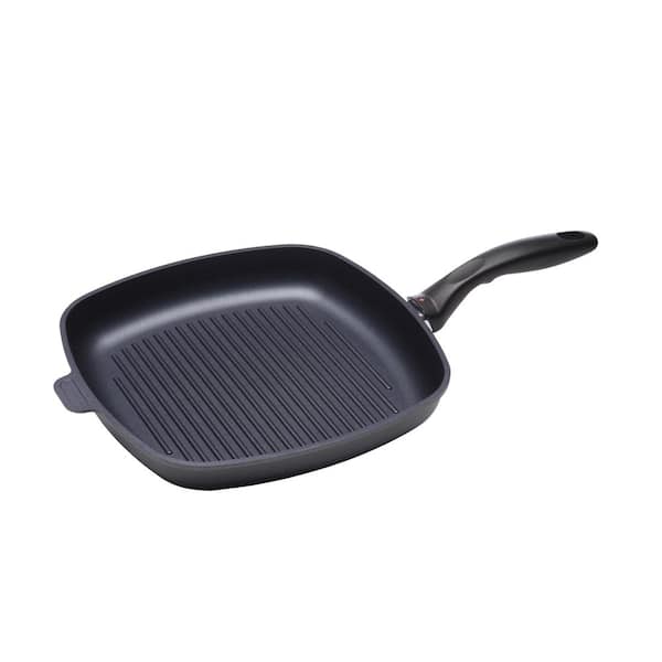 https://images.thdstatic.com/productImages/9a1b7a6e-d818-4f15-8b7f-81ee64bdc84f/svn/gray-swiss-diamond-grill-pans-sd63281i-64_600.jpg