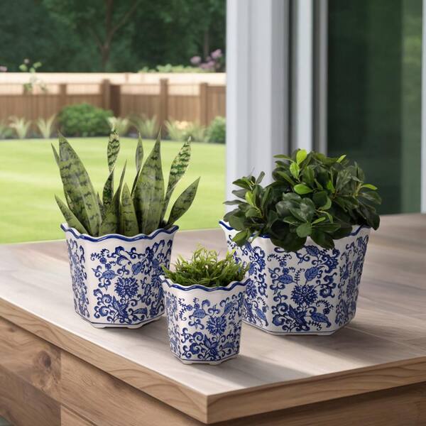 Liv & Skye 8 in., 10 in., and 12 in. Blue Ceramic Chinoiserie
