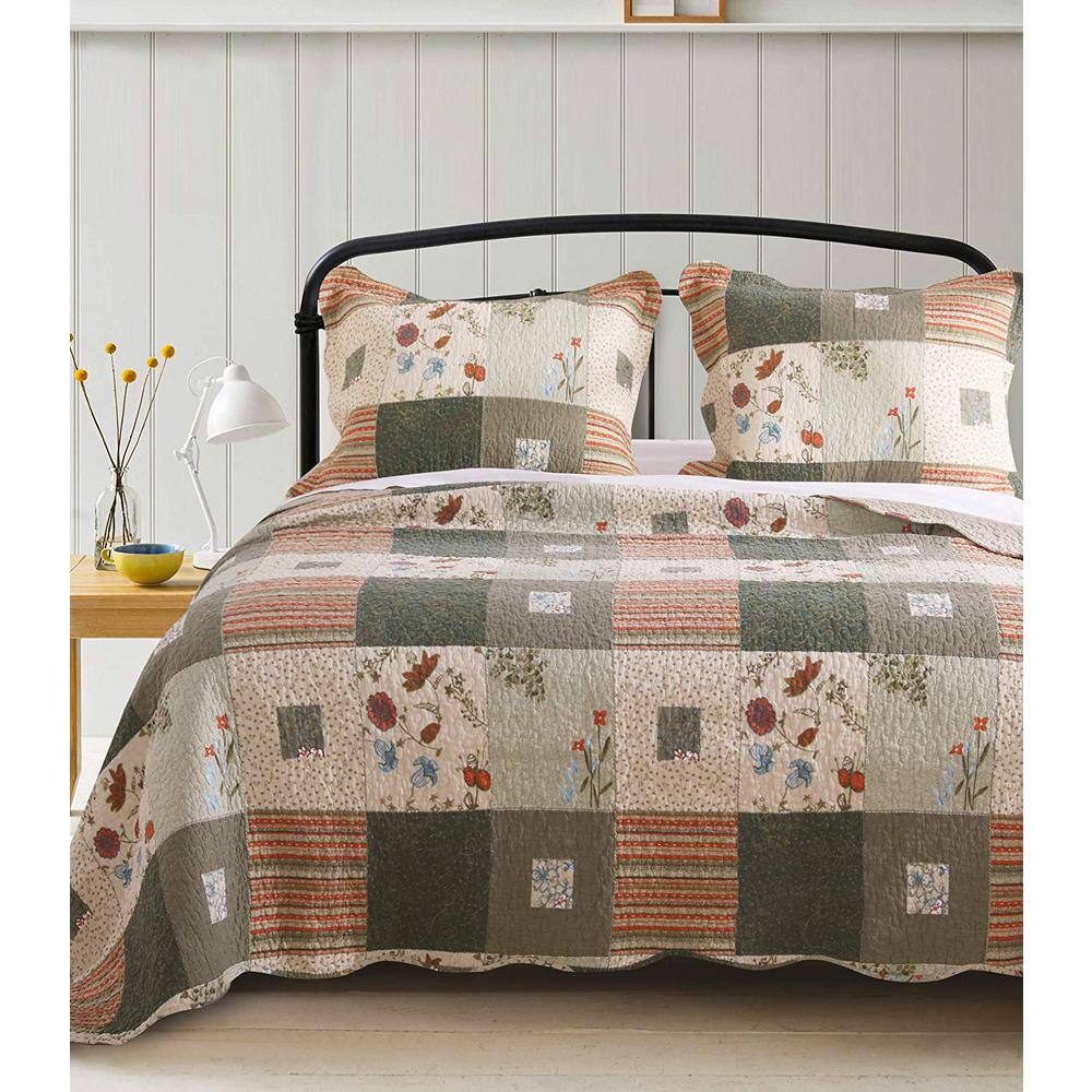 Gray Cotton Reversible Full Quilt Set with Scallop Embellishment