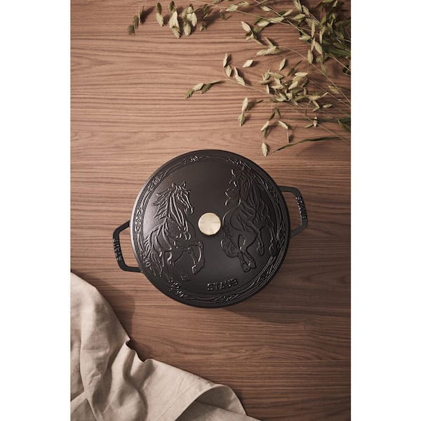 staub Cast Iron Essential French Oven, Dutch Oven, 5 qt., serves 5