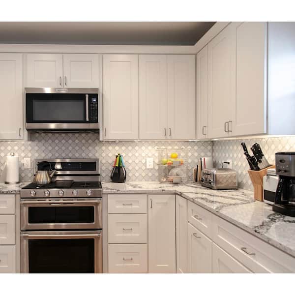 Design House Brookings Solid Wood Assembled Shaker 18 in. x 34.5 in. x 24 in. 3 Drawer Base Kitchen Cabinet 3DB18 in White