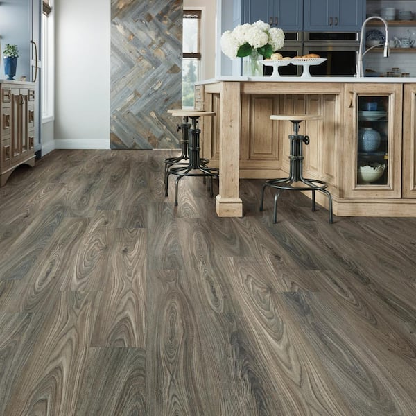 Highland Tundra 20 MIL X 7 in. W X 48 in. L Waterproof Click Lock Vinyl Plank Flooring (27.73 sq. ft./ case )