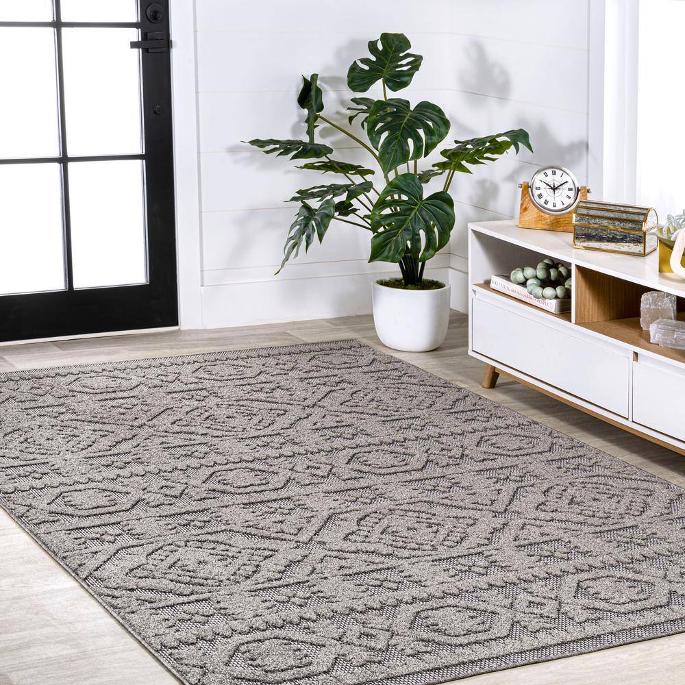 Dark Gray and Ivory Geometric Synthetic Indoor/Outdoor Area Rug