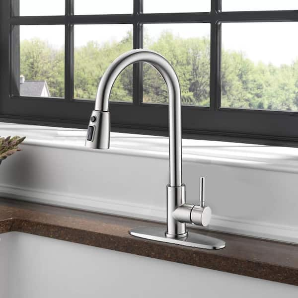 Single Handle Pull Down Sprayer Kitchen Faucet with Lead free in