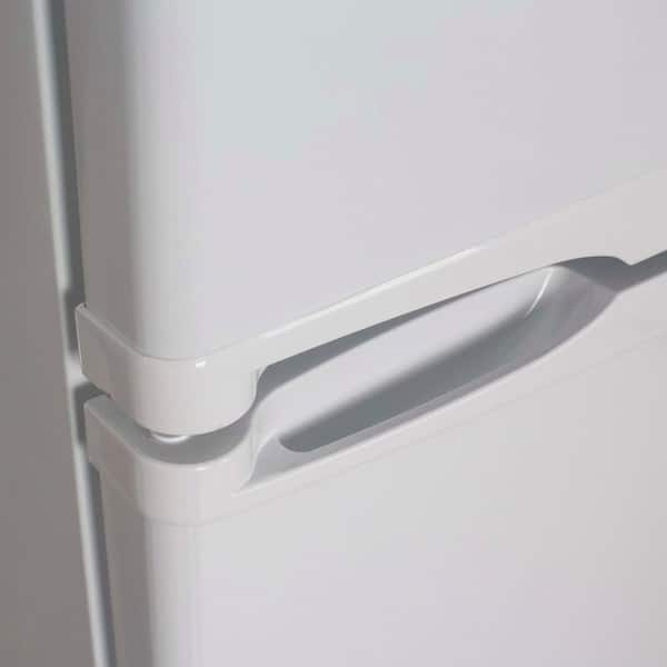 Avanti Apartment Refrigerator 7.3 cu. ft in White RA730B0W The