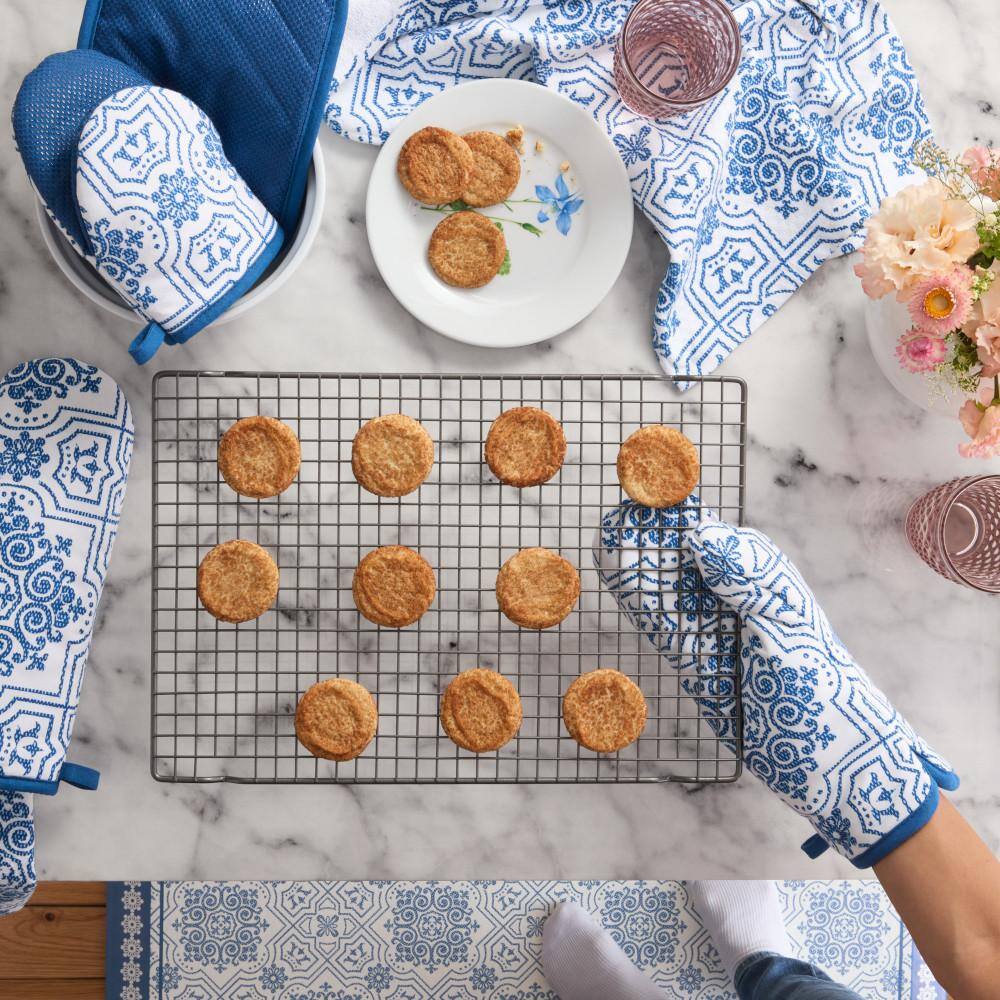 Navy Blue Silicone and Cotton Medallion Pot Holder Set