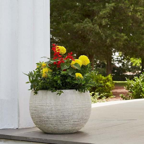 ガーデンボウル『C』 Vigoro 16 in. Jennings Large Gray Fiberglass Bowl Planter (16 in