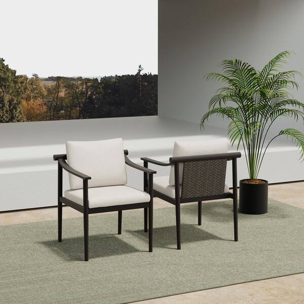 NEW CLASSIC HOME FURNISHINGS New Classic Furniture Moana Metal Outdoor Dining Chair with Ivory Cushions (2-Pack)