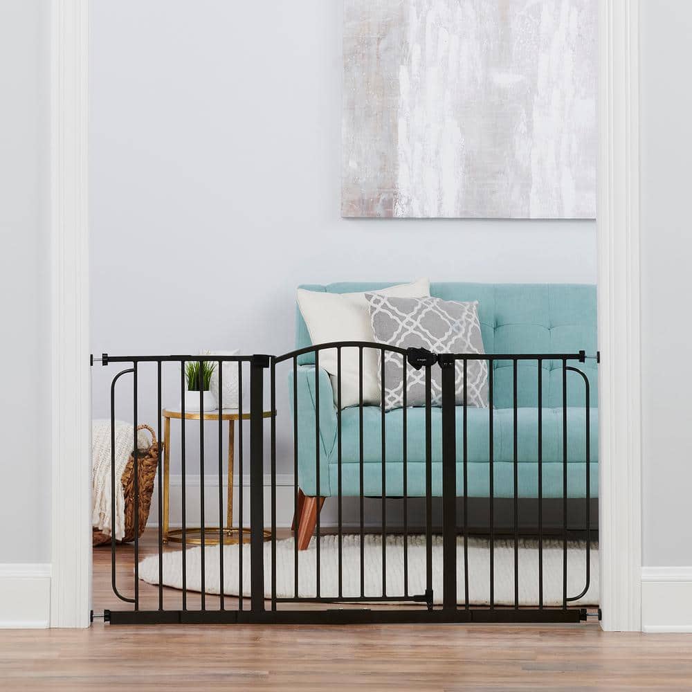 Black Metal Extra Wide Retractable Safety Gate