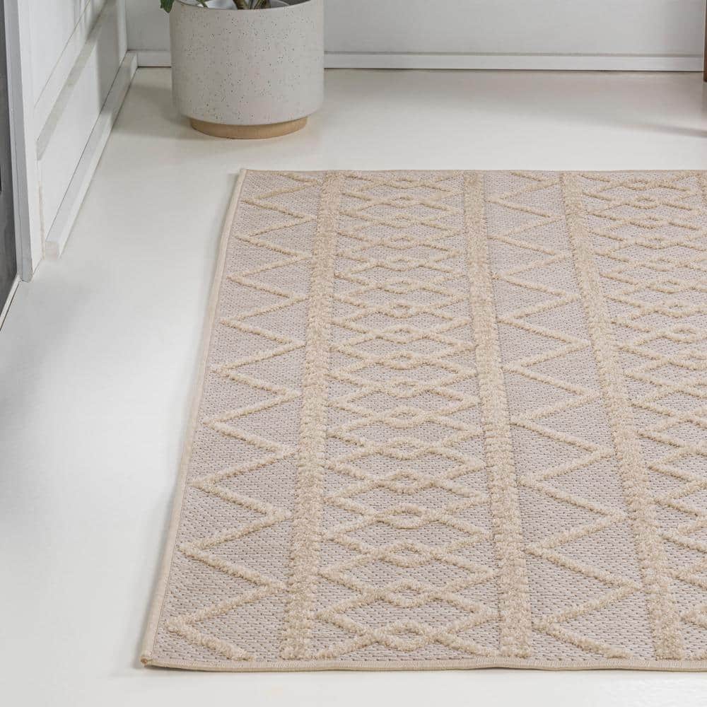 Aylan Beige High-Low Pile Geometric Indoor/Outdoor Area Rug
