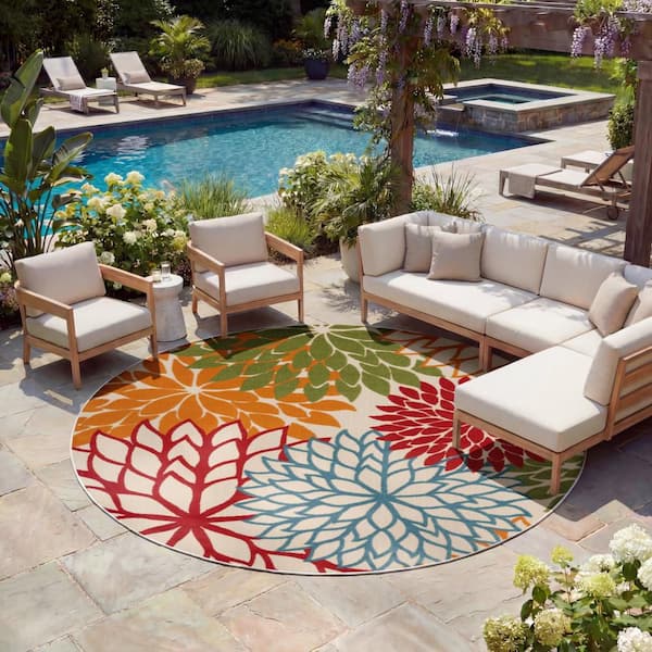 Aloha Green 8 ft. x 8 ft. Round Floral Modern Indoor/Outdoor Patio Area Rug