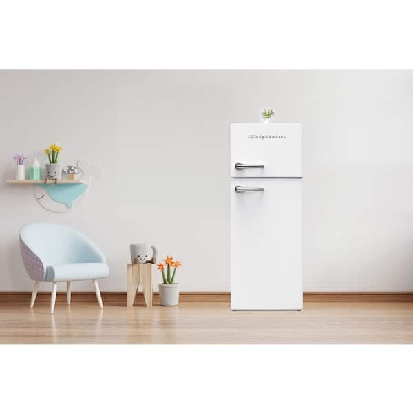 Frigidaire 7.2 cu. ft. Retro Top Freezer Refrigerator in white