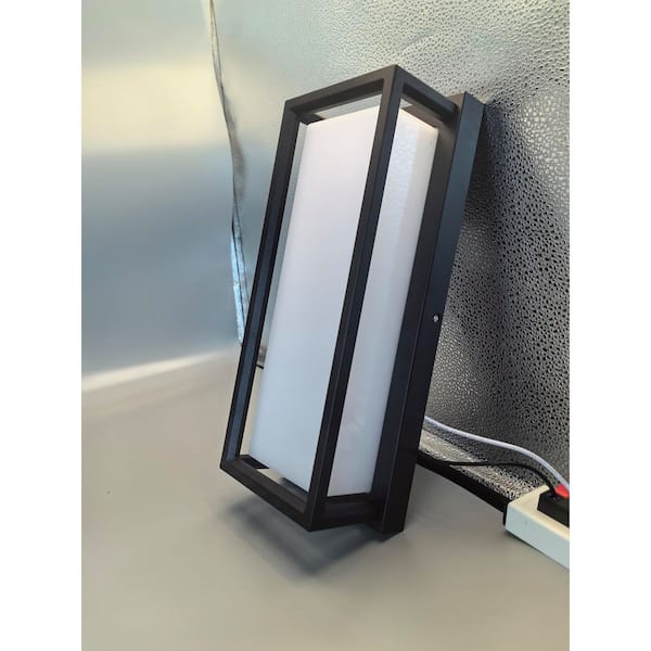 ARLO Integrated LED Black Wall Sconce 18 Watt 1000 Lumens Adj CCT 2700K-5000K 100-277V Wifi and Bluetooth Connectivity
