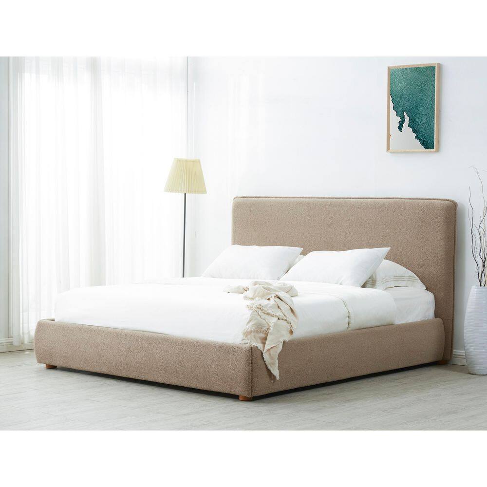 Callahan Brown/Walnut Wood Frame Queen Panel Bed