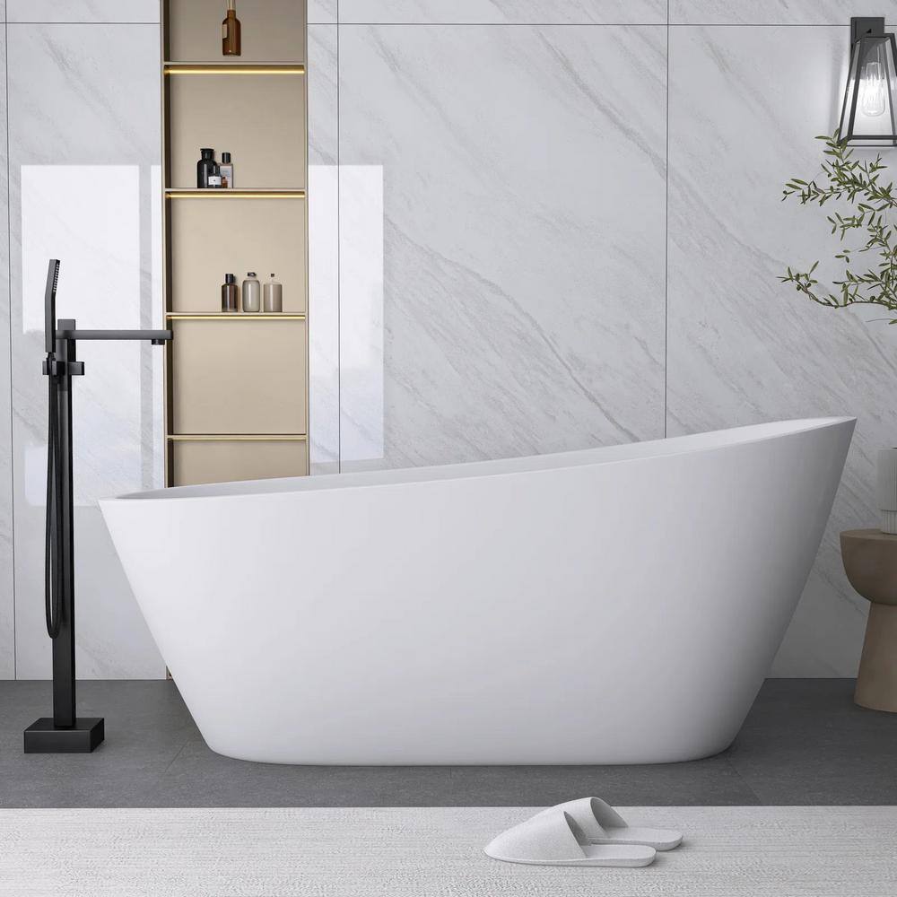 67-Inch Gloss White Acrylic Freestanding Soaking Bathtub