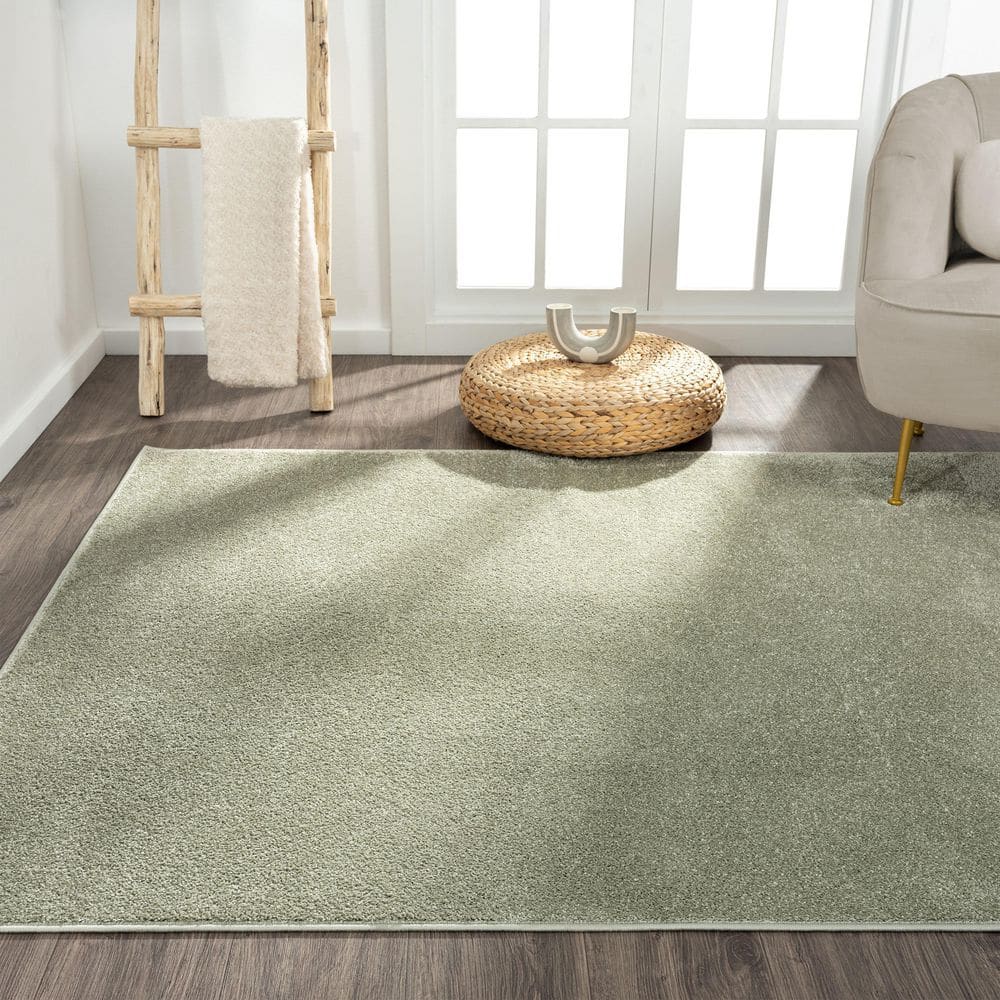 Haze Solid Green Low-Pile Synthetic Area Rug