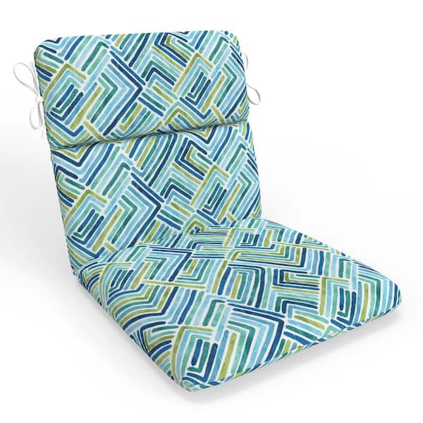 Pillow Perfect Geometric 18 in W x 3 in H Outdoor Piece Split Back Dining Chair Cushion Set with Ties 1-Count in Estie Ocean