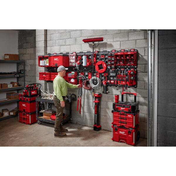 Milwaukee PACKOUT Belt Clip Wall Mount Rack – Organize Your Tools, Model 48-22-8344