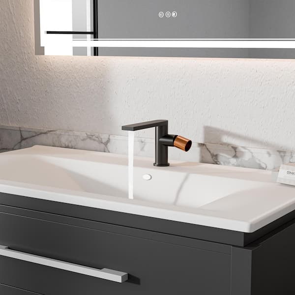 Single Handle Single Hole Bathroom Faucet in Matte Black