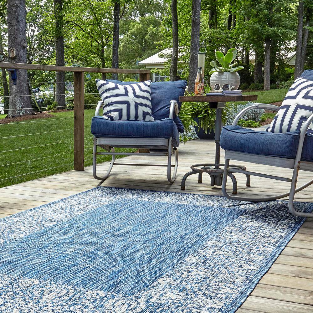Coastal Charm Flat-Woven Blue Synthetic 5' x 8' Outdoor Rug