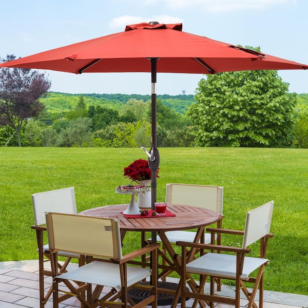 JOYESERY 7.5 ft. Patio Market Umbrellas with Crank and Tilt Button in Chili Red